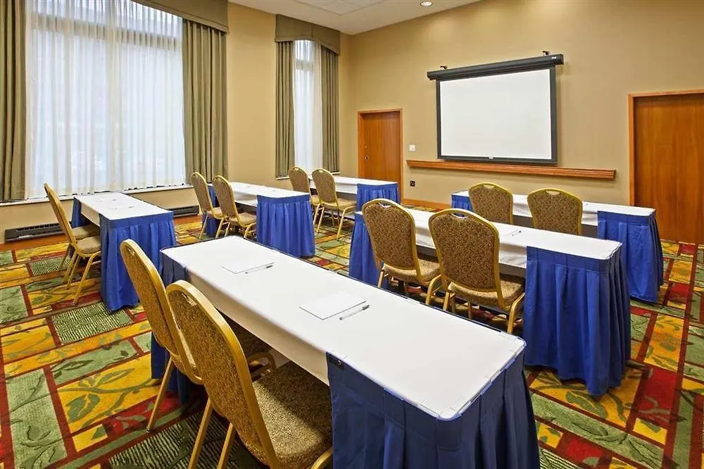 Hampton Inn & Suites Pittsburgh Downtown 3*,